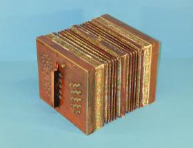 Harmonika/Concertina, H&ouml;selbarth